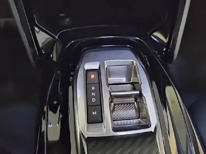 Photo 13 Peugeot 208  Hybrid 110 e-DCS6