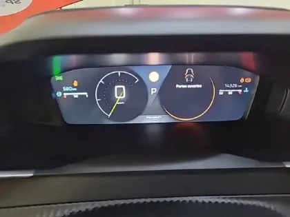 Photo 42 Peugeot 208  Hybrid 110 e-DCS6