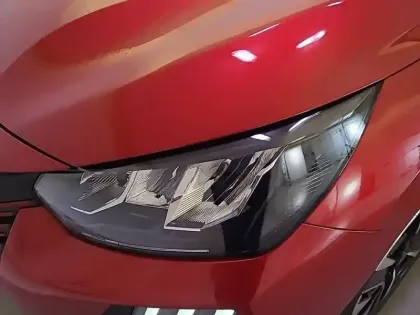 Photo 48 Peugeot 208  Hybrid 110 e-DCS6