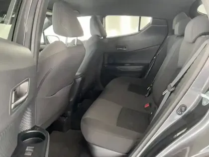 Photo 33 Toyota C-HR  Hybride 2.0L