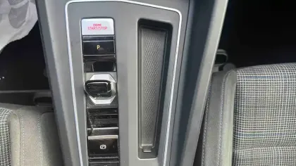 Photo 15 Volkswagen Golf  1.4 Hybrid Rechargeable OPF 245 DSG6