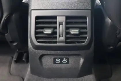 Photo 7 BMW Serie 1 120d 163 ch DKG7