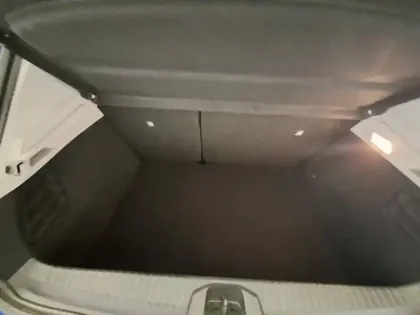 Photo 20 Renault Clio  E-Tech 140 - 21N