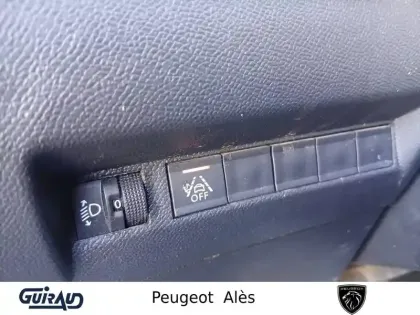 Photo 14 Peugeot 2008  Electrique 136 ch