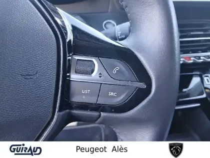 Photo 15 Peugeot 2008  Electrique 136 ch