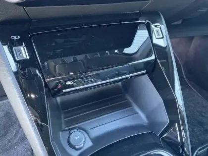 Photo 46 Peugeot 208  Electrique 50 kWh 136ch