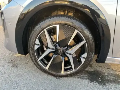 Photo 66 Peugeot 208  Electrique 50 kWh 136ch