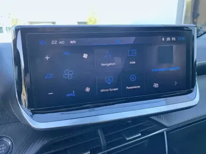 Photo 22 Peugeot 208  Electrique 50 kWh 136ch