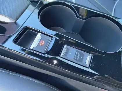 Photo 41 Peugeot 208  Electrique 50 kWh 136ch