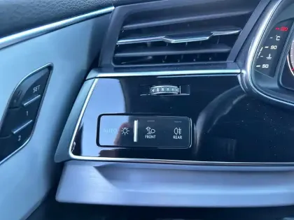 Photo 25 Audi Q8  50 TDI 286 Tiptronic 8 Quattro