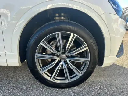 Photo 33 Audi Q8  50 TDI 286 Tiptronic 8 Quattro