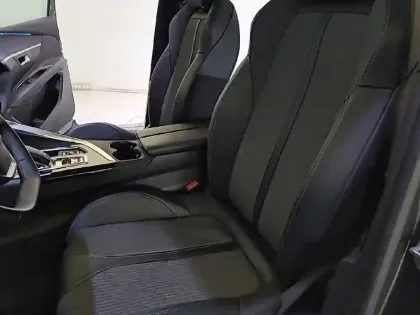 Photo 10 Peugeot 3008  BlueHDi 130ch S&S EAT8