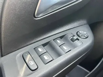 Photo 14 Opel Corsa  1.2 Turbo 100 ch BVM6