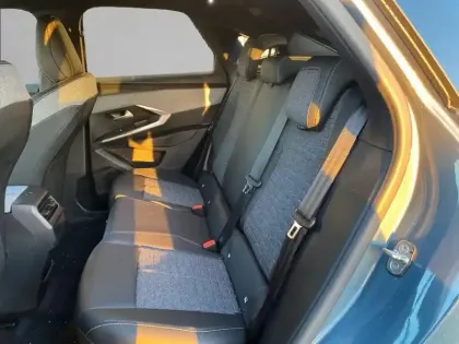 Photo 51 Peugeot 3008  Electrique 210 ch 73 kWh