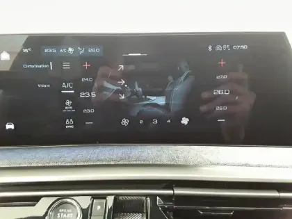 Photo 20 Peugeot 3008  Hybrid 145 e-DCS6