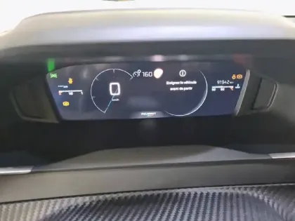 Photo 39 Peugeot 208  PureTech 100 S&S BVM6