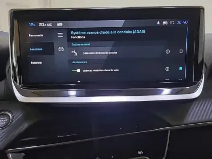 Photo 50 Peugeot 208  PureTech 100 S&S BVM6