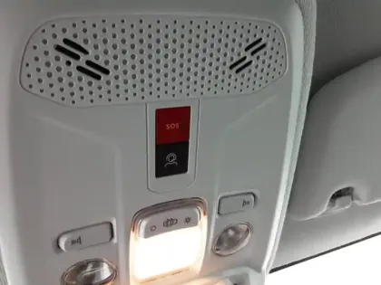 Photo 22 Peugeot 208  Hybrid 100 e-DCS6