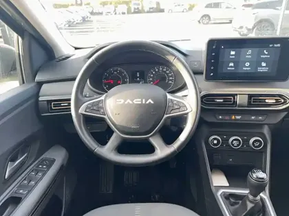 Photo 23 Dacia Jogger  TCe 110 5 places