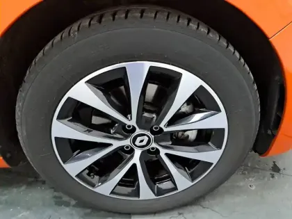 Photo 16 Renault Clio  TCe 140