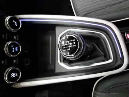 Photo 34 Renault Clio  TCe 140