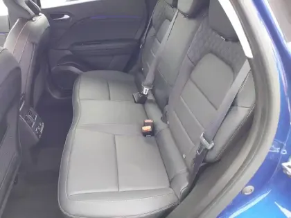 Photo 3 Renault Captur  E-Tech full hybrid 145