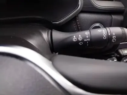 Photo 9 Renault Captur  E-Tech full hybrid 145