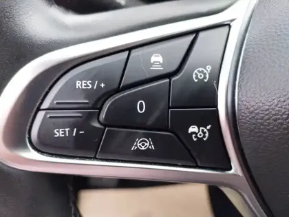 Photo 6 Renault Captur  E-Tech full hybrid 145