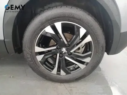 Photo 10 Peugeot 2008  Electrique 136 ch