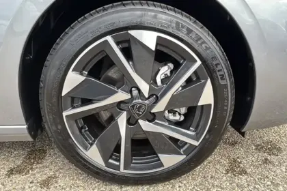 Photo 60 Peugeot 308  BlueHDi 130ch S&S EAT8