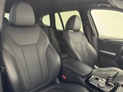 Photo 13 BMW X3  sDrive18d 150ch BVA8