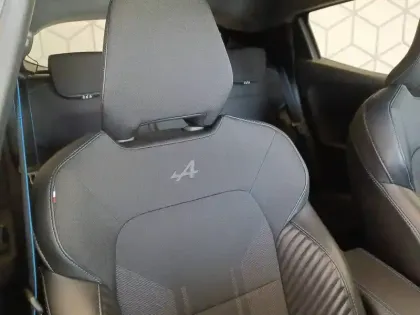 Photo 60 Renault Clio  E-Tech full hybrid 145