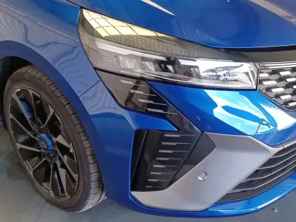 Photo 55 Renault Clio  E-Tech full hybrid 145