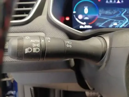 Photo 83 Renault Clio  E-Tech full hybrid 145