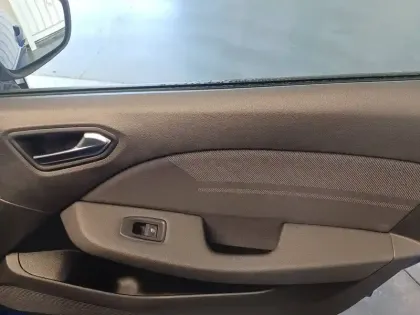 Photo 62 Renault Clio  E-Tech full hybrid 145