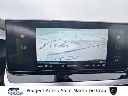 Photo 16 Peugeot 2008  PureTech 130 S&S BVM6