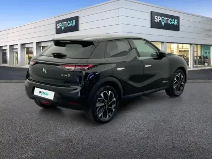 Photo 1 DS DS 3 DS3 Crossback E-Tense Louvre