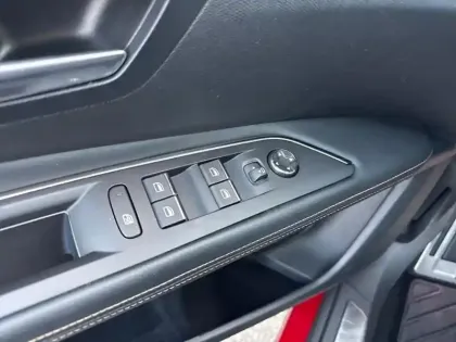 Photo 19 Peugeot 3008  BlueHDi 130ch S&S EAT8 GT