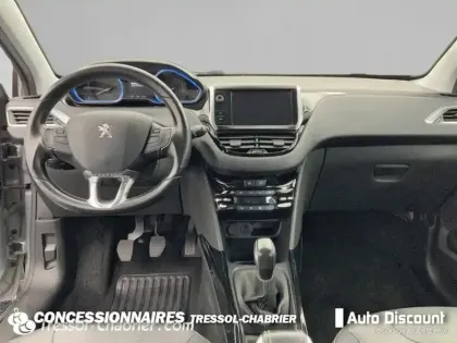 Photo 8 Peugeot 2008  PureTech 82ch S&S BVM5 Allure