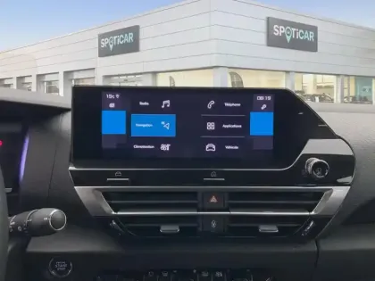 Photo 21 Citroën C4  PureTech 130 S&S BVM6 Shine