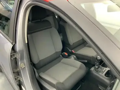 Photo 8 Citroën C3  BlueHDi 100 S&S BVM6 Feel