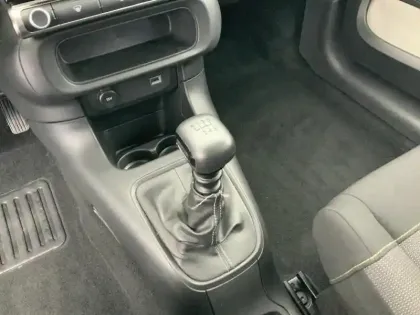 Photo 23 Citroën C3  BlueHDi 100 S&S BVM6 Feel