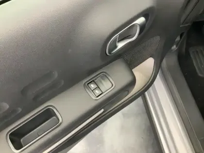 Photo 19 Citroën C3  BlueHDi 100 S&S BVM6 Feel