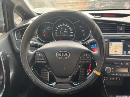 Photo 9 Kia PRO_CEE''D COUPE  Pro_Cee''d Coupé 1.0 T-GDI 120 ch ISG GT Line