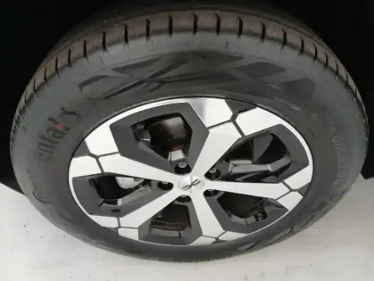 Photo 16 Dacia Bigster HYBRIDE Hybrid 155 Journey