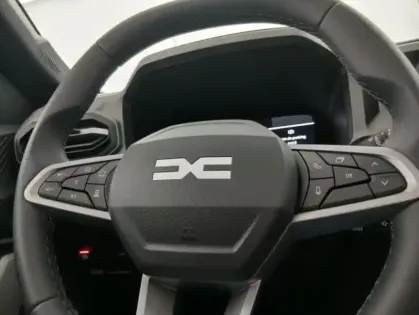 Photo 25 Dacia Bigster HYBRIDE Hybrid 155 Journey