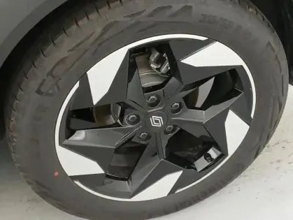 Photo 16 Renault Captur E-Tech full hybrid 145 ch Techno