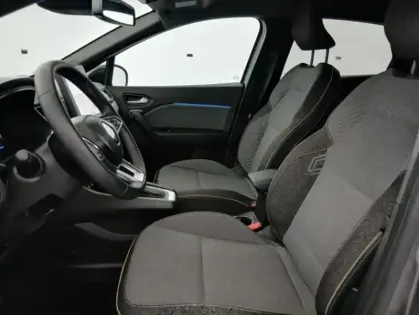 Photo 13 Renault Captur E-Tech full hybrid 145 ch Techno