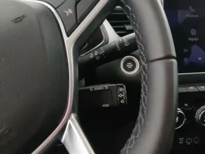 Photo 15 Renault Captur TCe 130 EDC FAP Intens