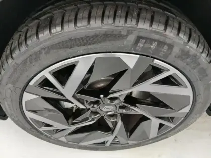 Photo 16 Renault Captur E-Tech full hybrid 145 ch esprit Alpine